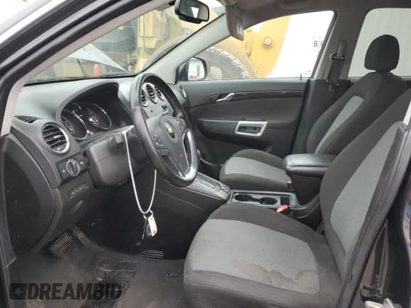 ✅ 2014 Chevrolet Captiva Sport LS • VIN: 3GNAL2EKXES544031 • Lot: 43563775. Wystawiony na Copart z przebiegiem 100 097 mil. Bezpłatny archiwum sprzedaży aukcyjnych z USA i szczegółowy raport historii pojazdu na DreamBid. Zdjęcie 7.