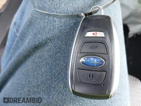 ✅ 2020 Subaru Outback Premium • VIN: 4S4BTACC2L3270499 • Lot: 43524512. Listed on IAAI with 114,429 mi. Free auction sales archive from the USA and detailed vehicle history report at DreamBid. Image 11.