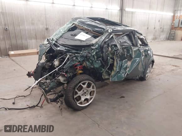 2006 MINI Hardtop S с VIN WMWRE33586TN27595, выставлен на аукционе IAAI как лот 43506363 с пробегом Не указан миль и . История ставок и продаж доступна на DreamBid. Изображение 2.