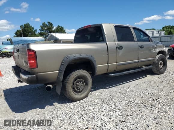✅ 2007 Dodge 2500 SLT • VIN: 3D7KS29A97G835990 • Лот: 57505825. Опубликован ранее на Copart с пробегом 304 919 миль. Бесплатный доступ к архиву аукционных продаж из США и подробный отчёт об истории автомобиля на DreamBid. Изображение 3.