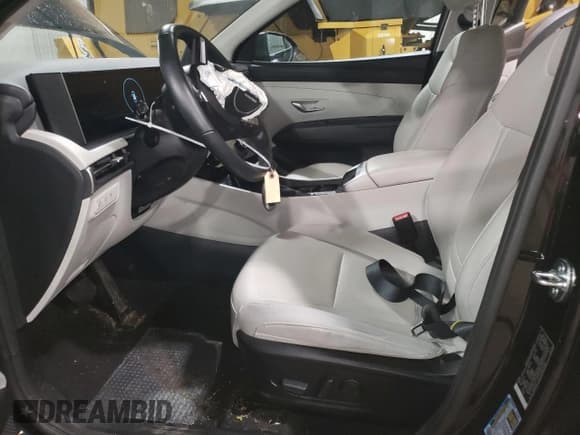 ✅ 2025 Hyundai Tucson SEL Convenience • VIN: 5NMJCCDE5SH464083 • Lot: 86695655. Wystawiony na Copart z przebiegiem 15 309 mil. Bezpłatny archiwum sprzedaży aukcyjnych z USA i szczegółowy raport historii pojazdu na DreamBid. Zdjęcie 7.