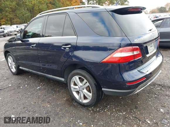 ✅ 2015 Mercedes-Benz M 250 • VIN: 4JGDA0EB5FA472458 • Lot: 43590754. Listed on IAAI with 171,771 mi. Free auction sales archive from the USA and detailed vehicle history report at DreamBid. Image 3.