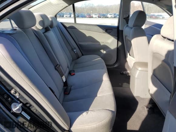 ✅ 2009 Hyundai Sonata GLS • VIN: 5NPET46C09H435770 • Лот: 41629255. Опубликован ранее на Copart с пробегом 179 470 миль. Бесплатный доступ к архиву аукционных продаж из США и подробный отчёт об истории автомобиля на DreamBid. Изображение 11.