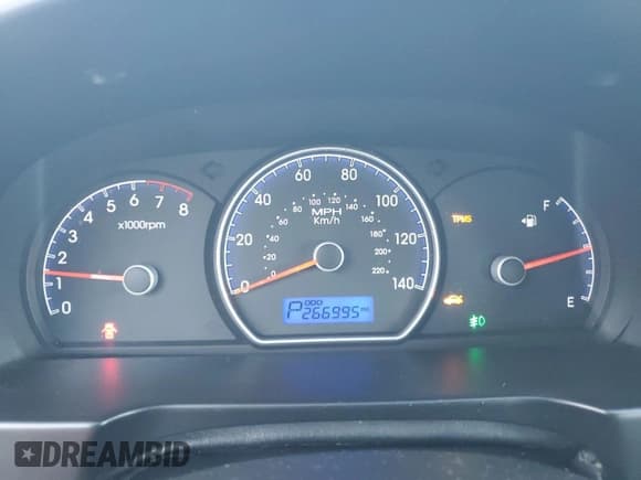 ✅ 2010 Hyundai Elantra SE • VIN: KMHDU4AD0AU874448 • Lot: 85845075. Listed on Copart with 266,995 mi. Free auction sales archive from the USA and detailed vehicle history report at DreamBid. Image 9.