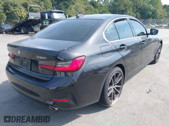2021 BMW 3 Series 330i xDrive с VIN 3MW5R7J02M8C22003, выставлен на аукционе IAAI как лот 43244298 с пробегом Не указан миль и . История ставок и продаж доступна на DreamBid. Изображение 4.