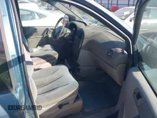 ✅ 2002 Dodge Caravan SE • VIN: 1B4GP24342B585633 • Lot: 43813286. Listed on IAAI with Not provided. Free auction sales archive from the USA and detailed vehicle history report at DreamBid. Image 5.