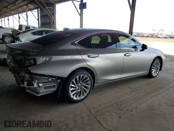 ✅ 2020 Lexus ES 300h Luxury • VIN: 58AE21B15LU006924 • Lot: 81475325. Listed on Copart with 49,954 mi. Free auction sales archive from the USA and detailed vehicle history report at DreamBid. Image 3.