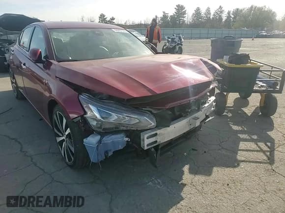 ✅ 2019 Nissan Altima Platinum • VIN: 1N4BL4FV2KC181880 • Лот: 90457385. Опубликован ранее на Copart с пробегом 90 365 миль. Бесплатный доступ к архиву аукционных продаж из США и подробный отчёт об истории автомобиля на DreamBid. Изображение 14.