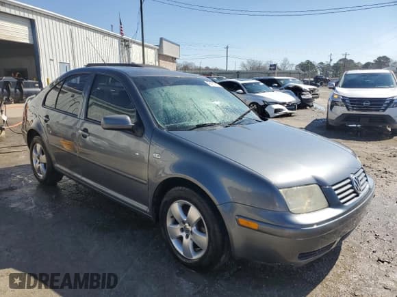 ✅ 2003 Volkswagen Jetta GL • VIN: 3VWRP69M13M180258 • Лот: 48476965. Опубликован ранее на Copart с пробегом 215 716 миль. Бесплатный доступ к архиву аукционных продаж из США и подробный отчёт об истории автомобиля на DreamBid. Изображение 4.