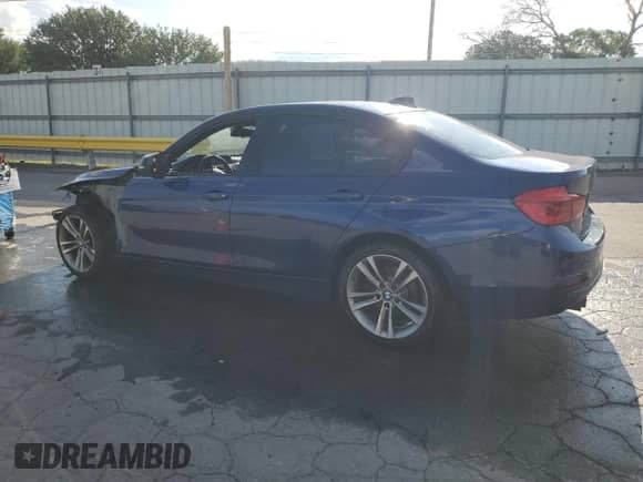 2016 BMW 3 Series z VIN WBA8E7C54GK415435, wystawiony jako Copart lot #68301985 z przebiegiem 119 006 mil mil oraz Szkoda całkowita • Salvage title. Historia ofert i sprzedaży dostępna na DreamBid. Obrazek 2.