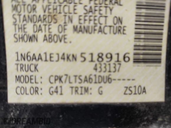 ✅ 2019 Nissan Titan S • VIN: 1N6AA1EJ4KN518916 • Lot: 41332074. Wystawiony na IAAI z przebiegiem 126 906 mil. Bezpłatny archiwum sprzedaży aukcyjnych z USA i szczegółowy raport historii pojazdu na DreamBid. Zdjęcie 9.