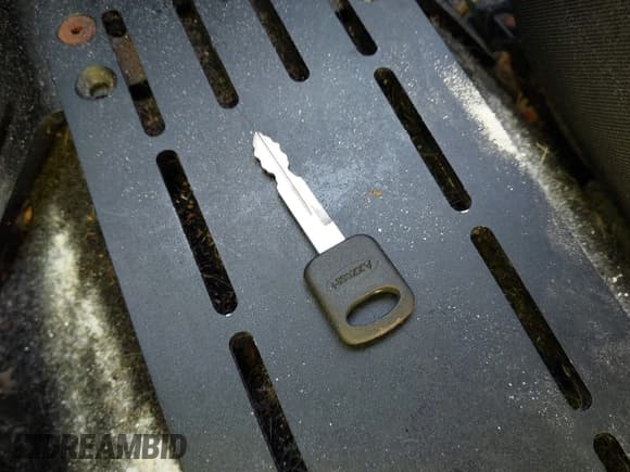 ✅ 2008 Ford Police Interceptor • VIN: 2FAFP71V18X150226 • Lot: 42318869. Listed on IAAI with 128,022 mi. Free auction sales archive from the USA and detailed vehicle history report at DreamBid. Image 11.