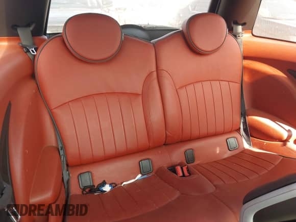 2010 MINI Hardtop S with VIN WMWMF7C50ATX41701, listed as a IAAI auction lot 43607245 with 146,196 mi miles and . Bid and sale history available at DreamBid. Image 8.