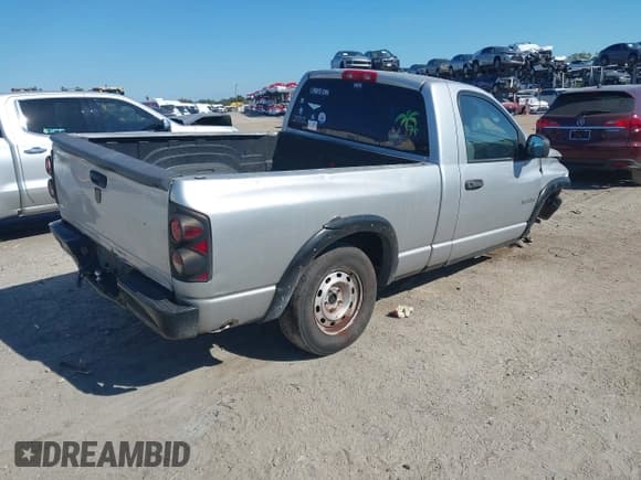 ✅ 2008 Dodge 1500 ST • VIN: 1D7HA16K88J193332 • Лот: 43452057. Опубликован ранее на IAAI с пробегом 211 227 миль. Бесплатный доступ к архиву аукционных продаж из США и подробный отчёт об истории автомобиля на DreamBid. Изображение 4.