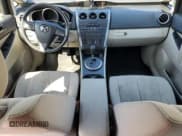 ✅ 2012 Mazda CX-7 i SV • VIN: JM3ER2A59C0420997 • Lot: 52298415. Wystawiony na Copart z przebiegiem 188 327 mil. Bezpłatny archiwum sprzedaży aukcyjnych z USA i szczegółowy raport historii pojazdu na DreamBid. Zdjęcie 8.