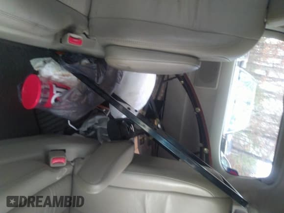 ✅ 2011 Toyota Sienna XLE • VIN: 5TDDK3DC3BS029476 • Lot: 41393568. Wystawiony na IAAI z przebiegiem 124 328 mil. Bezpłatny archiwum sprzedaży aukcyjnych z USA i szczegółowy raport historii pojazdu na DreamBid. Zdjęcie 17.