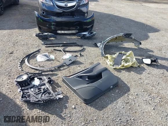 ✅ 2023 Tesla Model Y Long Range • VIN: 7SAYGDEEXPF689909 • Lot: 43551907. Listed on IAAI with 57,191 mi. Free auction sales archive from the USA and detailed vehicle history report at DreamBid. Image 12.