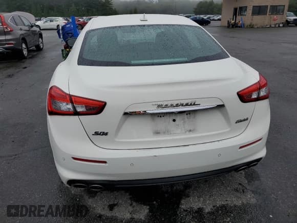 ✅ 2019 Maserati Ghibli S Q4 • VIN: ZAM57YTA8K1308482 • Lot: 61222855. Wystawiony na Copart z przebiegiem 62 836 mil. Bezpłatny archiwum sprzedaży aukcyjnych z USA i szczegółowy raport historii pojazdu na DreamBid. Zdjęcie 6.