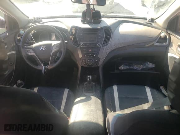 ✅ 2018 Hyundai Santa Fe 2.4L • VIN: 5NMZTDLB4JH077362 • Лот: 41193374. Опубликован ранее на Copart с пробегом Не указан. Бесплатный доступ к архиву аукционных продаж из США и подробный отчёт об истории автомобиля на DreamBid. Изображение 8.