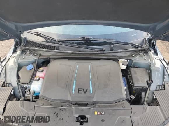 2022 Hyundai Ioniq 5 SE z VIN KM8KM4AE4NU069140, wystawiony jako Copart lot #69368264 z przebiegiem 25 744 mil mil oraz Szkoda całkowita • Salvage title. Historia ofert i sprzedaży dostępna na DreamBid. Obrazek 14.