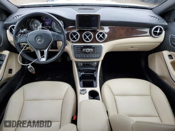 ✅ 2015 Mercedes-Benz GLA 250 • VIN: WDCTG4GB1FJ061295 • Лот: 89669875. Опубликован ранее на Copart с пробегом 130 255 миль. Бесплатный доступ к архиву аукционных продаж из США и подробный отчёт об истории автомобиля на DreamBid. Изображение 8.