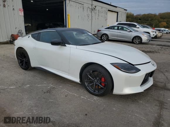 ✅ 2024 Nissan Z Performance • VIN: JN1BZ4BHXRM363178 • Лот: 90762415. Опубликован ранее на Copart с пробегом 797 миль. Бесплатный доступ к архиву аукционных продаж из США и подробный отчёт об истории автомобиля на DreamBid. Изображение 4.