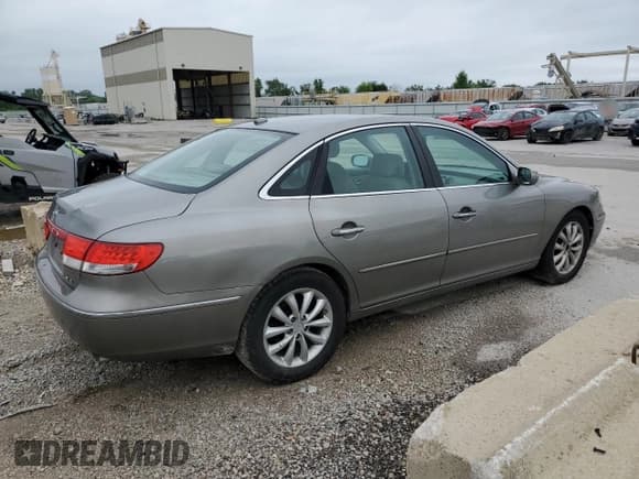 ✅ 2008 Hyundai Azera Limited • VIN: KMHFC46F28A334309 • Lot: 51693325. Listed on Copart with 193,535 mi. Free auction sales archive from the USA and detailed vehicle history report at DreamBid. Image 3.