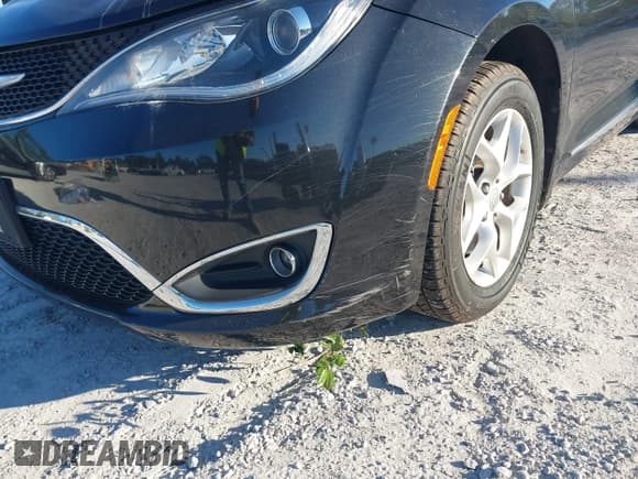 ✅ 2020 Chrysler Pacifica Limited • VIN: 2C4RC1GG0LR109673 • Лот: 43600805. Опубликован ранее на IAAI с пробегом 57 384 миль. Бесплатный доступ к архиву аукционных продаж из США и подробный отчёт об истории автомобиля на DreamBid. Изображение 6.