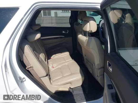 ✅ 2017 Dodge Durango GT • VIN: 1C4RDHDG9HC923668 • Lot: 42048583. Wystawiony na IAAI z przebiegiem 107 415 mil. Bezpłatny archiwum sprzedaży aukcyjnych z USA i szczegółowy raport historii pojazdu na DreamBid. Zdjęcie 8.