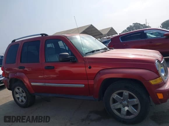 ✅ 2007 Jeep Liberty Limited • VIN: 1J4GL58K47W572683 • Lot: 42719253. Listed on IAAI with 173,509 mi. Free auction sales archive from the USA and detailed vehicle history report at DreamBid. Image 13.