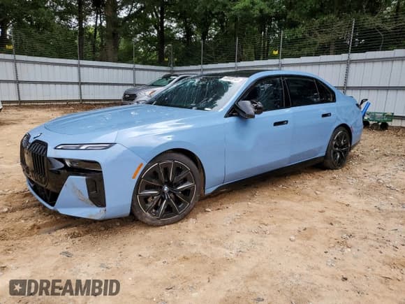 ✅ 2024 BMW 7 Series 760i xDrive • VIN: WBA33EJ02RCP13927 • Lot: 68849145. Wystawiony na Copart z przebiegiem Nie podano. Bezpłatny archiwum sprzedaży aukcyjnych z USA i szczegółowy raport historii pojazdu na DreamBid. Zdjęcie 1.