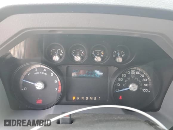 ✅ 2015 Ford F-250 XLT • VIN: 1FTBF2B62FEC15802 • Lot: 68775345. Wystawiony na Copart z przebiegiem 69 345 mil. Bezpłatny archiwum sprzedaży aukcyjnych z USA i szczegółowy raport historii pojazdu na DreamBid. Zdjęcie 9.