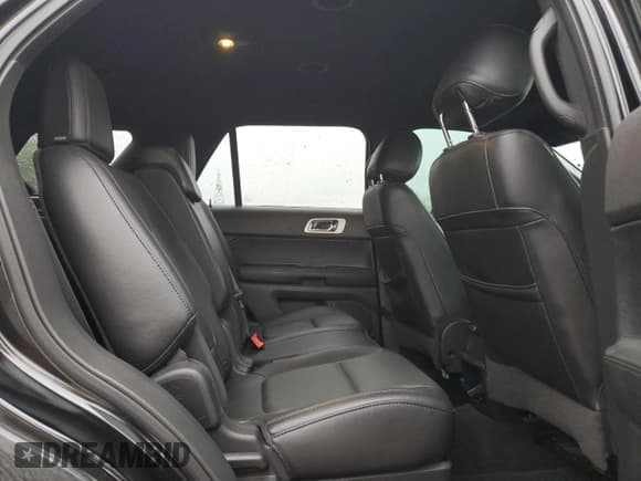 ✅ 2014 Ford Explorer XLT • VIN: 1FM5K7D87EGC29293 • Lot: 59130155. Wystawiony na Copart z przebiegiem 88 830 mil. Bezpłatny archiwum sprzedaży aukcyjnych z USA i szczegółowy raport historii pojazdu na DreamBid. Zdjęcie 11.