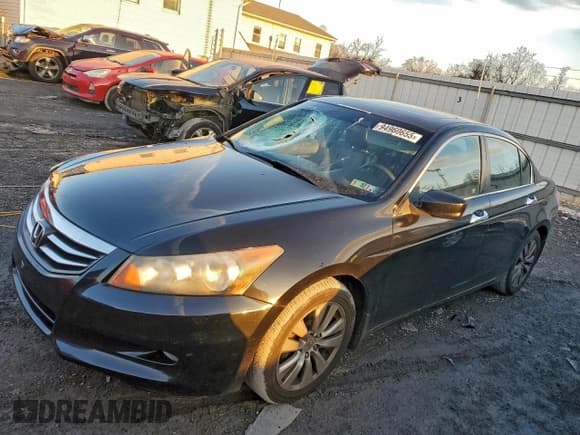 ✅ 2011 Honda Accord EX-L • VIN: 1HGCP3F87BA032031 • Lot: 94960655. Wystawiony na Copart z przebiegiem 158 121 mil. Bezpłatny archiwum sprzedaży aukcyjnych z USA i szczegółowy raport historii pojazdu na DreamBid. Zdjęcie 1.
