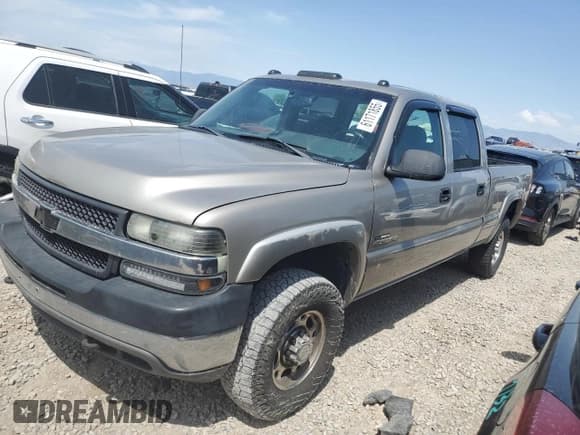 ✅ 2001 Chevrolet Silverado 2500HD LT3 • VIN: 1GCHK23G81F160286 • Lot: 61171855. Listed on Copart with 239,807 mi. Free auction sales archive from the USA and detailed vehicle history report at DreamBid. Image 1.