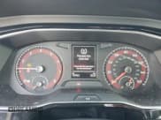 ✅ 2019 Volkswagen Jetta S • VIN: 3VW5T7BU1KM250057 • Lot: 70281595. Wystawiony na Copart z przebiegiem 70 763 mil. Bezpłatny archiwum sprzedaży aukcyjnych z USA i szczegółowy raport historii pojazdu na DreamBid. Zdjęcie 9.