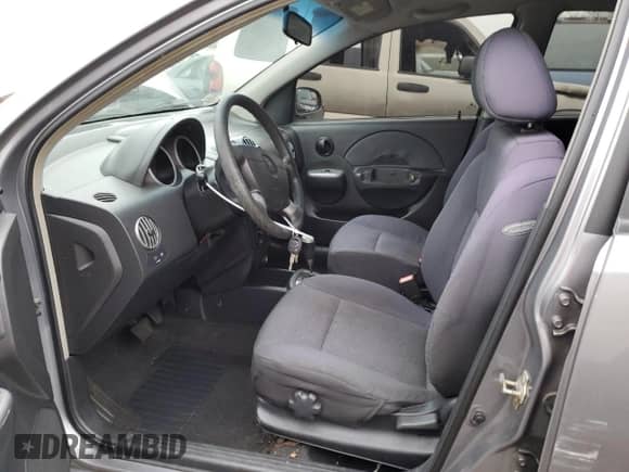 2006 Chevrolet Aveo LT z VIN KL1TG66646B542813, wystawiony jako Copart lot #85950954 z przebiegiem 120 570 mil mil oraz Szkoda całkowita • Salvage title. Historia ofert i sprzedaży dostępna na DreamBid. Obrazek 7.