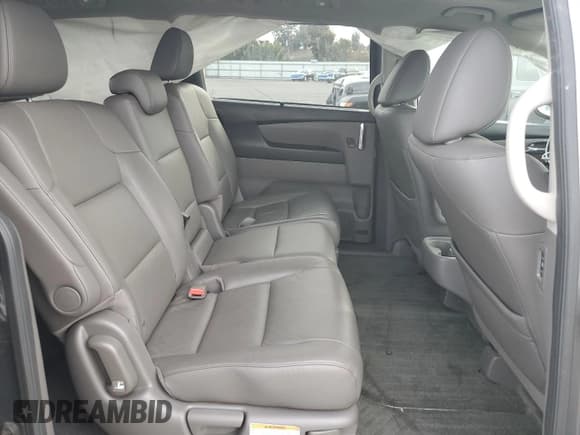 ✅ 2016 Honda Odyssey Touring Elite • VIN: 5FNRL5H90GB040623 • Lot: 92664135. Listed on Copart with 126,235 mi. Free auction sales archive from the USA and detailed vehicle history report at DreamBid. Image 11.