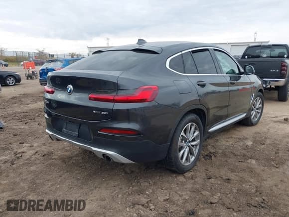 ✅ 2019 BMW X4 xDrive30i • VIN: 5UXUJ3C52KLA58735 • Lot: 43597906. Wystawiony na IAAI z przebiegiem 71 973 mil. Bezpłatny archiwum sprzedaży aukcyjnych z USA i szczegółowy raport historii pojazdu na DreamBid. Zdjęcie 4.