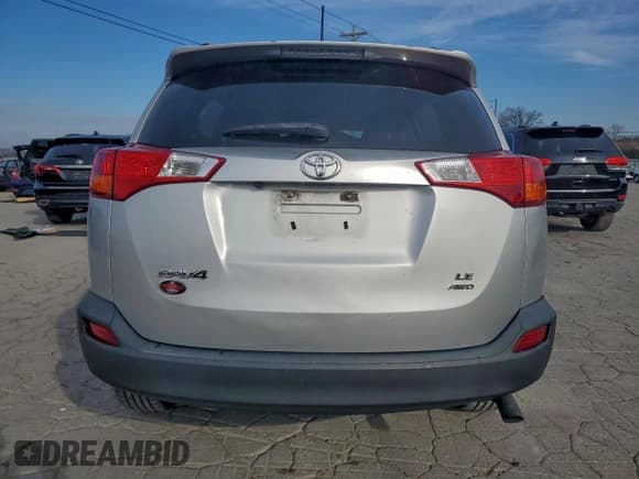 ✅ 2015 Toyota RAV4 LE • VIN: 2T3BFREV4FW354446 • Lot: 93785825. Listed on Copart with 148,232 mi. Free auction sales archive from the USA and detailed vehicle history report at DreamBid. Image 6.