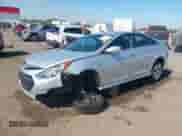 2013 Hyundai Sonata с VIN KMHEC4A49DA090105, выставлен на аукционе IAAI как лот 43479332 с пробегом 116 591 миль миль и . История ставок и продаж доступна на DreamBid. Изображение 2.