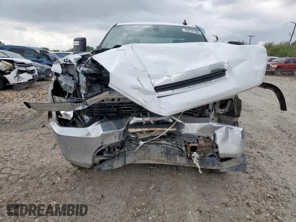 ✅ 2022 Chevrolet Silverado 2500HD LT • VIN: 1GC2YNE71NF148523 • Лот: 70276165. Опубликован ранее на Copart с пробегом Не указан. Бесплатный доступ к архиву аукционных продаж из США и подробный отчёт об истории автомобиля на DreamBid. Изображение 5.