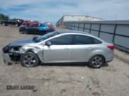 ✅ 2018 Ford Focus SE • VIN: 1FADP3FE8JL256734 • Lot: 42432093. Wystawiony na IAAI z przebiegiem 124 484 mil. Bezpłatny archiwum sprzedaży aukcyjnych z USA i szczegółowy raport historii pojazdu na DreamBid. Zdjęcie 15.