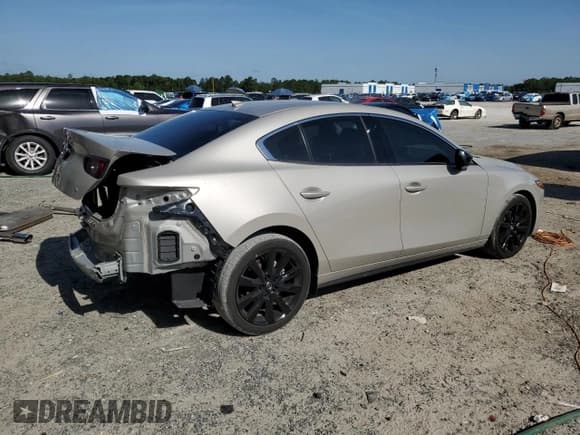 ✅ 2022 Mazda 3 2.5 Turbo • VIN: 3MZBPBAY7NM318994 • Лот: 57268825. Опубликован ранее на Copart с пробегом 14 401 миль. Бесплатный доступ к архиву аукционных продаж из США и подробный отчёт об истории автомобиля на DreamBid. Изображение 3.