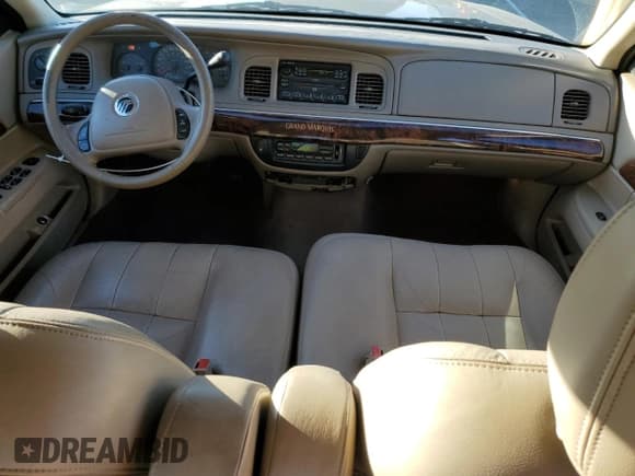 ✅ 2004 Mercury Grand Marquis LS Premium • VIN: 2MEFM75W34X685573 • Lot: 87379275. Wystawiony na Copart z przebiegiem 230 777 mil. Bezpłatny archiwum sprzedaży aukcyjnych z USA i szczegółowy raport historii pojazdu na DreamBid. Zdjęcie 8.