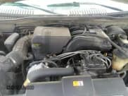 ✅ 2003 Ford Explorer • VIN: 1FMZU65K43UA92733 • Lot: 42093512. Wystawiony na IAAI z przebiegiem 201 805 mil. Bezpłatny archiwum sprzedaży aukcyjnych z USA i szczegółowy raport historii pojazdu na DreamBid. Zdjęcie 19.