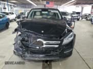 ✅ 2017 Mercedes-Benz GLE 350 • VIN: 4JGDA5HB8HA863499 • Lot: 82425115. Wystawiony na Copart z przebiegiem Nie podano. Bezpłatny archiwum sprzedaży aukcyjnych z USA i szczegółowy raport historii pojazdu na DreamBid. Zdjęcie 5.