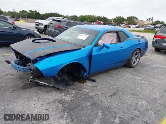 ✅ 2016 Dodge Challenger R/T Plus • VIN: 2C3CDZBT2GH153146 • Lot: 41269202. Listed on IAAI with 80,573 mi. Free auction sales archive from the USA and detailed vehicle history report at DreamBid. Image 2.