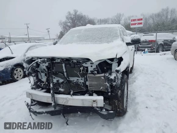 ✅ 2024 Toyota Tundra SR5 • VIN: 5TFLA5DB6RX192547 • Lot: 41385022. Listed on IAAI with 9,177 mi. Free auction sales archive from the USA and detailed vehicle history report at DreamBid. Image 2.