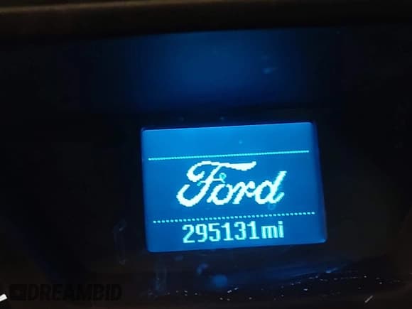 ✅ 2017 Ford Transit • VIN: 1FTYR2ZM3HKB56625 • Лот: 43711786. Опубликован ранее на IAAI с пробегом 295 131 миль. Бесплатный доступ к архиву аукционных продаж из США и подробный отчёт об истории автомобиля на DreamBid. Изображение 16.